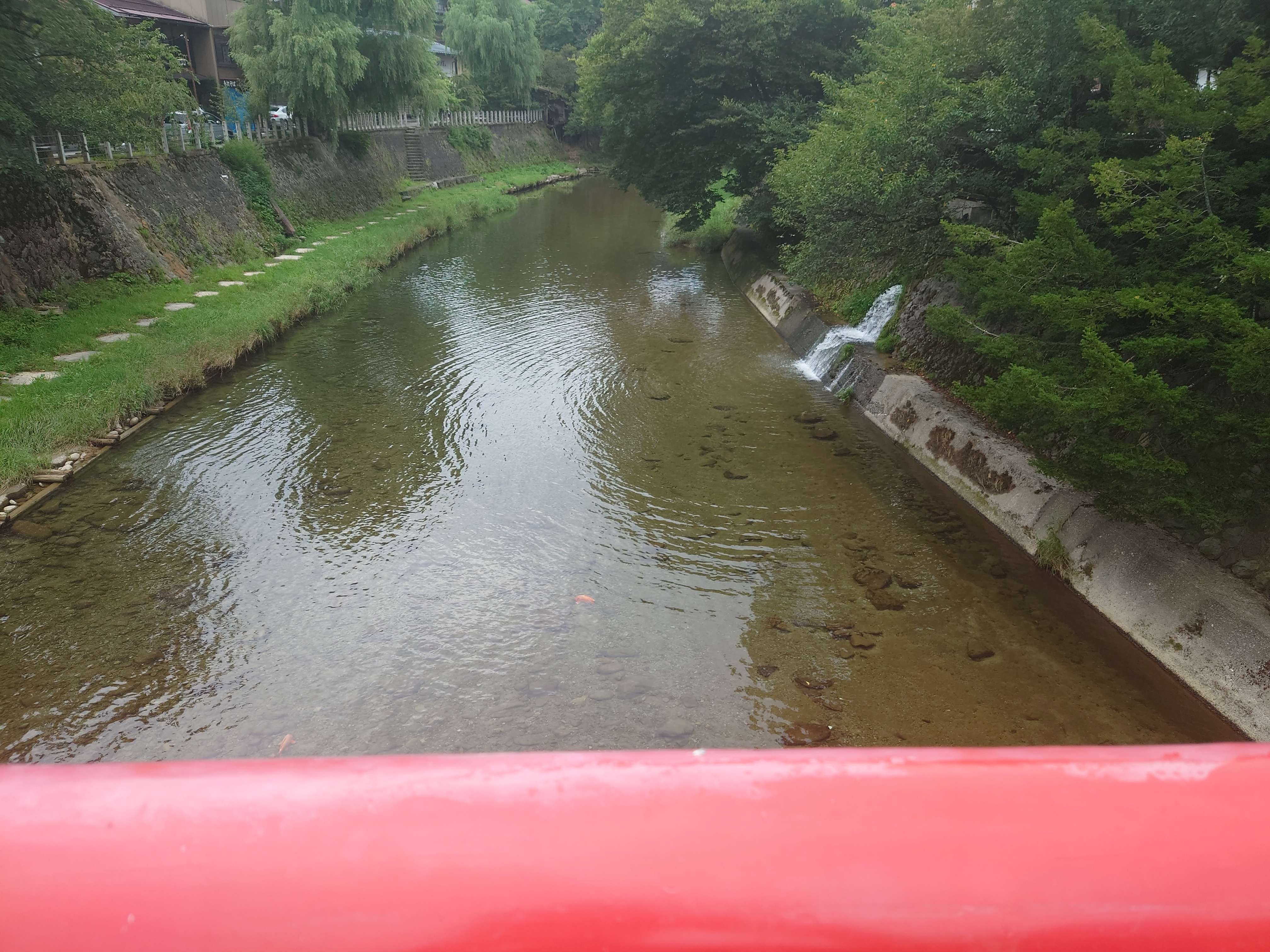 川